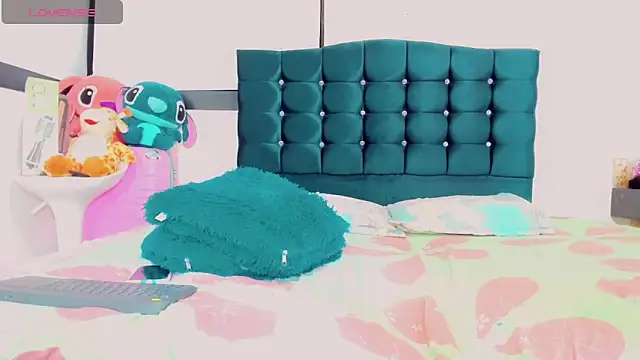 Snapshot of _Riannagarcia_ chatting on February 20, 2025, 1:46 am Riannagarcia online show from February 20, 2025, 1:46 am