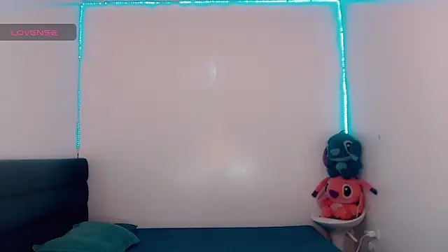 Snapshot of _Riannagarcia_ chatting on November 5, 2025, 3:39 am Riannagarcia online show from November 5, 2025, 3:39 am