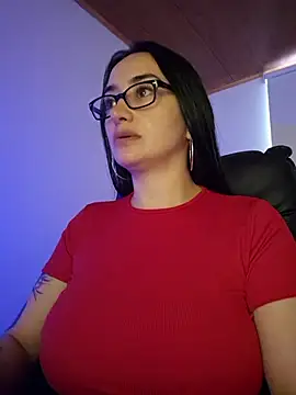 preetypeach online show from March 5, 2026, 9:44 pm