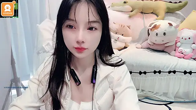 Snapshot of AKiKi711 chatting on October 30, 2025, 4:36 am AKiKi711 online show from October 30, 2025, 4:36 am