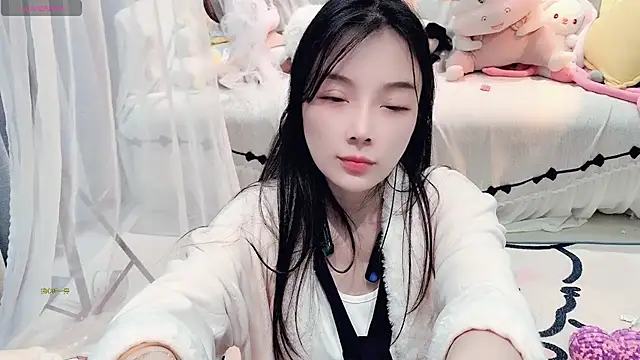 AKiKi711 online show from March 5, 2026, 4:58 pm