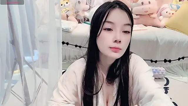 AKiKi711 online show from April 4, 2026, 4:55 am