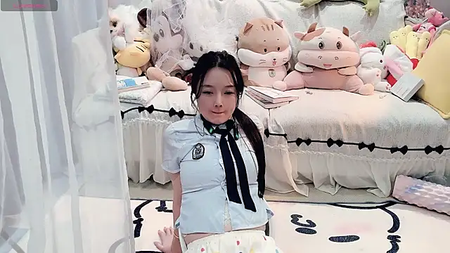 AKiKi711 online show from April 30, 2026, 4:46 pm