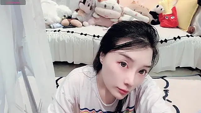 AKiKi711 online show from July 25, 2026, 4:43 am