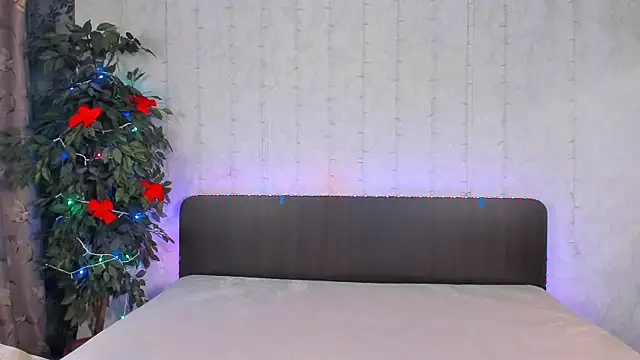 Milana Crystal  online show from December 19, 2024, 11:18 am