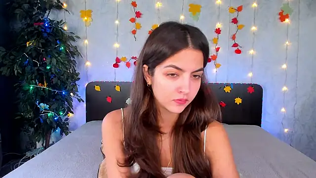 Milana Crystal  online show from November 28, 2025, 8:17 am