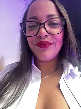 Snapshot of Danna_Ramiirez chatting on April 18, 2026, 7:07 pm Danna Ramiirez online show from April 18, 2026, 7:07 pm