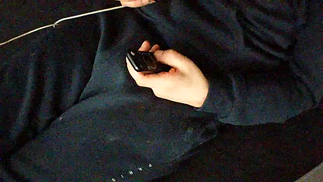 kiksnap-meistro5 online show from February 13, 2026, 5:31 pm