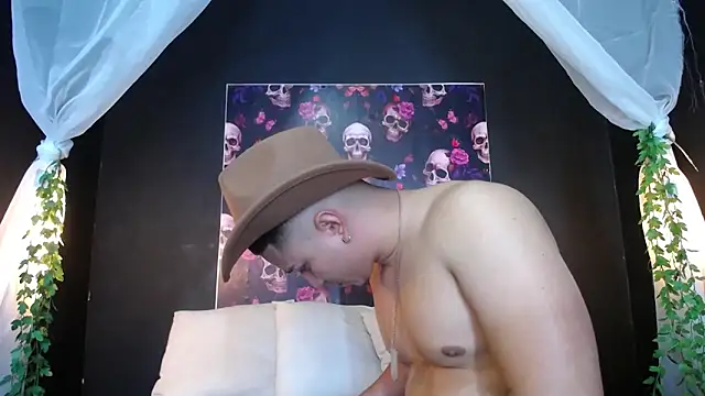 francesco evan online show from February 13, 2025, 3:56 pm