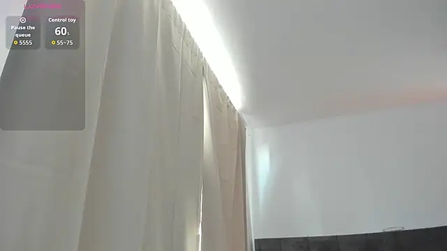 Kylie2211 online show from March 20, 2026, 6:02 pm