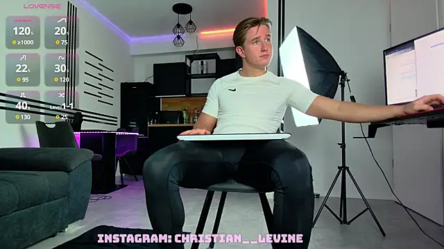 ChristianLevine  online show from February 9, 2025, 6:58 pm