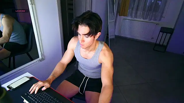 Snapshot of ChristianLevine_ chatting on April 19, 2026, 5:45 pm ChristianLevine online show from April 19, 2026, 5:45 pm