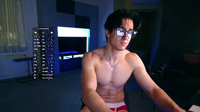 Snapshot of ChristianLevine_ chatting on May 4, 2026, 7:43 pm ChristianLevine online show from May 4, 2026, 7:43 pm