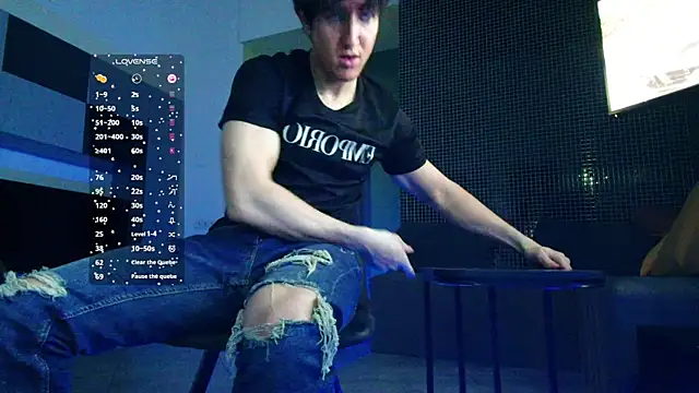 Snapshot of ChristianLevine_ chatting on May 6, 2026, 7:19 pm ChristianLevine online show from May 6, 2026, 7:19 pm