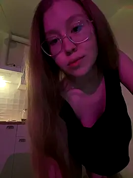 Snapshot of Eva_Weyne chatting on December 7, 2024, 7:10 pm Eva Weyne online show from December 7, 2024, 7:10 pm