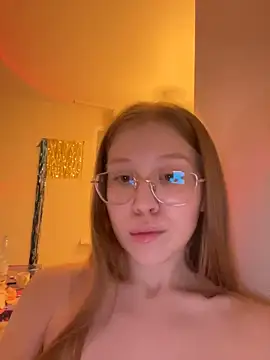 Snapshot of Eva_Weyne chatting on January 3, 2025, 8:11 pm Eva Weyne online show from January 3, 2025, 8:11 pm