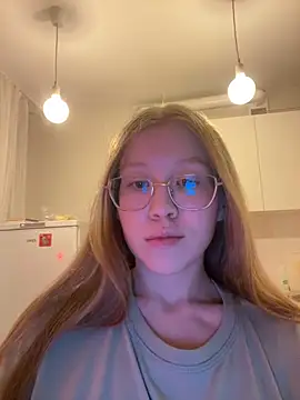 Snapshot of Eva_Weyne chatting on January 5, 2025, 6:45 pm Eva Weyne online show from January 5, 2025, 6:45 pm