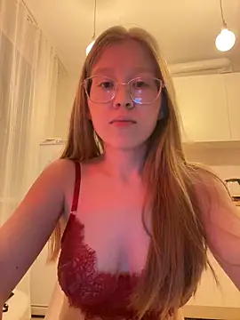 Snapshot of Eva_Weyne chatting on January 19, 2025, 11:10 pm Eva Weyne online show from January 19, 2025, 11:10 pm