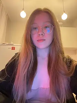 Snapshot of Eva_Weyne chatting on January 25, 2025, 4:24 pm Eva Weyne online show from January 25, 2025, 4:24 pm