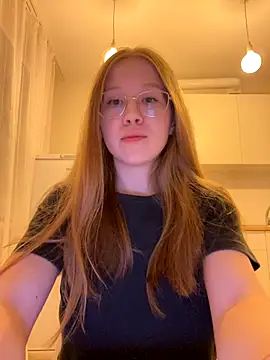 Snapshot of Eva_Weyne chatting on October 23, 2025, 7:12 pm Eva Weyne online show from October 23, 2025, 7:12 pm