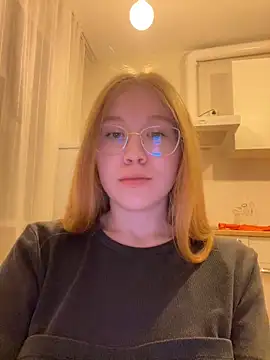 Snapshot of Eva_Weyne chatting on November 4, 2025, 7:57 pm Eva Weyne online show from November 4, 2025, 7:57 pm