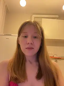 Snapshot of Eva_Weyne chatting on April 27, 2026, 8:29 pm Eva Weyne online show from April 27, 2026, 8:29 pm