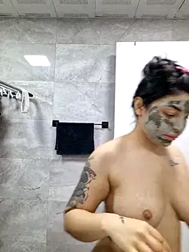 Snapshot of Esmertarcinim chatting on March 1, 2025, 12:34 pm Esmertarcinim online show from March 1, 2025, 12:34 pm