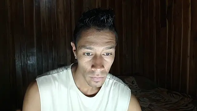 Snapshot of DEMARCOUS_NM chatting on April 5, 2026, 4:48 pm DEMARCOUS NM online show from April 5, 2026, 4:48 pm