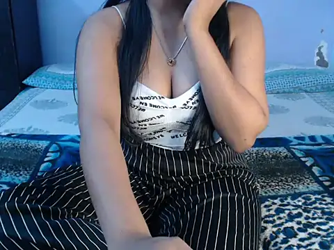 Freya nia online show from January 6, 2025, 11:18 am