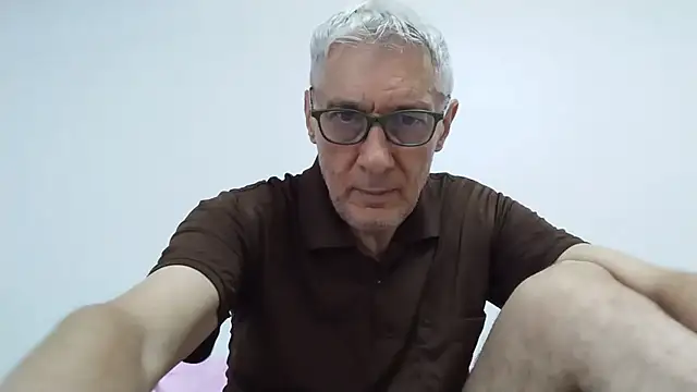 BIGUNCUTHARDCOCK online show from May 25, 2026, 12:27 am