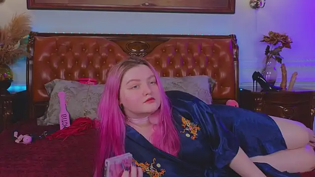 Snapshot of Unholy_Lady chatting on February 7, 2025, 12:28 pm Unholy Lady online show from February 7, 2025, 12:28 pm