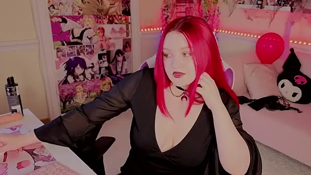 Snapshot of Unholy_Lady chatting on October 31, 2025, 6:25 am Unholy Lady online show from October 31, 2025, 6:25 am