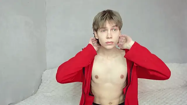 Makentoshi  online show from March 11, 2026, 8:42 am