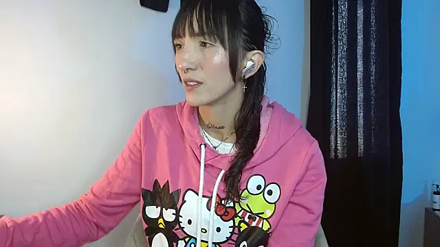 Snapshot of Sakura_and_yuki chatting on January 29, 2025, 2:32 pm Sakura and yuki online show from January 29, 2025, 2:32 pm