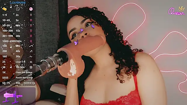 Queen Deepthroat online show from February 8, 2026, 11:30 pm