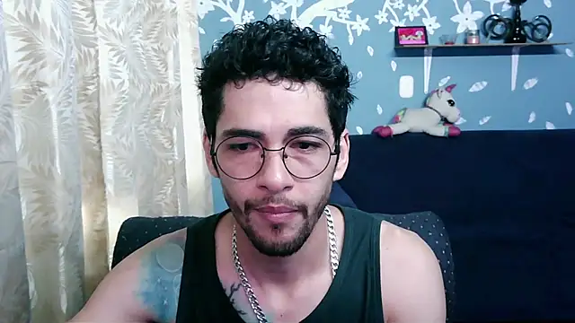 ponzothc online show from October 27, 2025, 9:19 pm