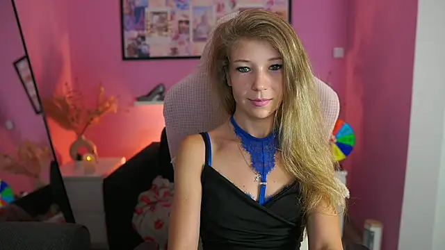 Snapshot of missicute chatting on September 10, 2025, 6:41 pm missicute online show from September 10, 2025, 6:41 pm