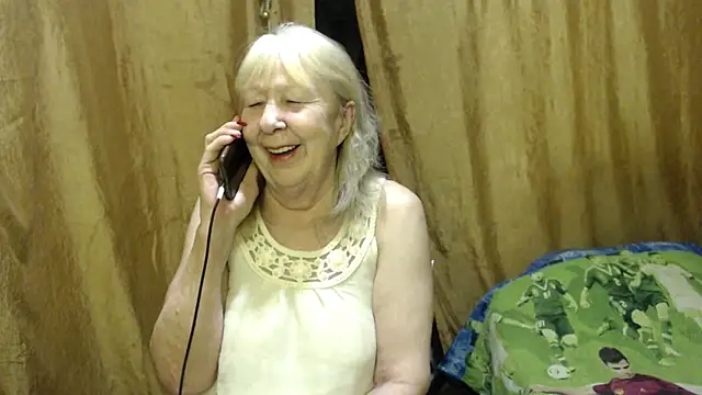  Estelitta 5 online show from February 8, 2025, 9:46 pm