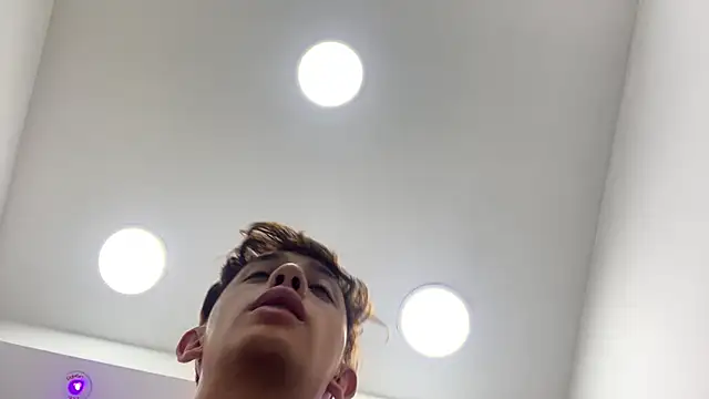 Tomy Rox online show from February 6, 2025, 8:02 pm