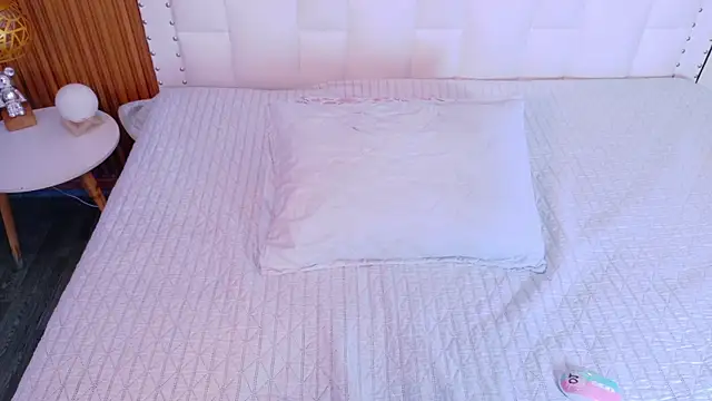 cattaleeyaa online show from January 10, 2026, 2:19 pm