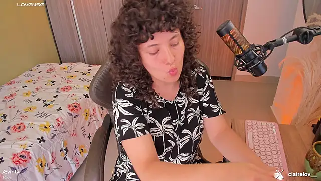 orchide  online show from January 17, 2026, 9:07 pm