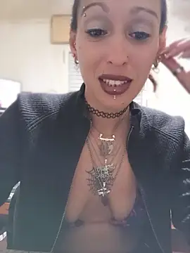 Snapshot of Zorrita_Fox chatting on May 3, 2026, 12:16 am Zorrita Fox online show from May 3, 2026, 12:16 am