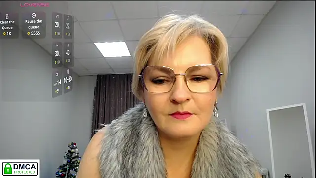 BlondeBrilliant7 online show from December 17, 2025, 6:52 am