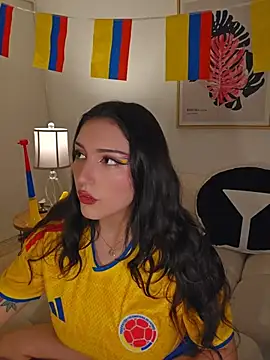Snapshot of freya_bella_ chatting on June 19, 2026, 6:18 am freya bella online show from June 19, 2026, 6:18 am