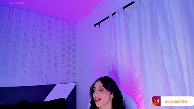 MiissCharlotte online show from January 19, 2025, 7:58 pm