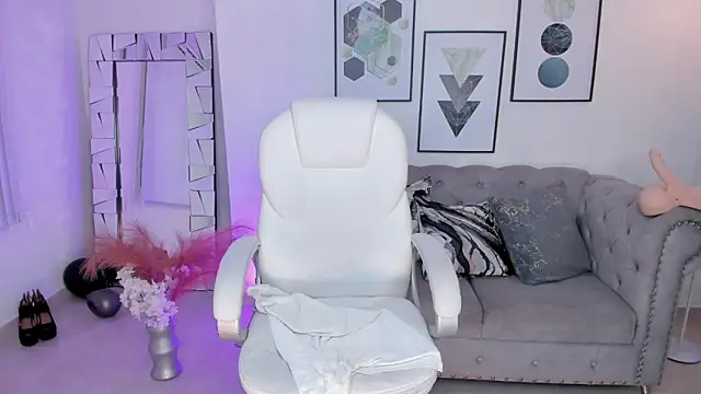 Aida adams online show from January 10, 2025, 1:42 am