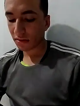 Aida adams online show from February 12, 2025, 4:01 am