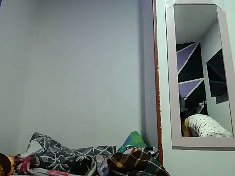 Laura martin  online show from March 28, 2026, 11:10 am