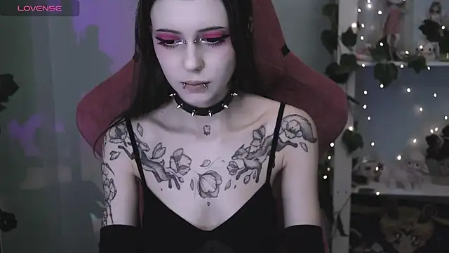 prettybones online show from April 9, 2026, 11:10 pm