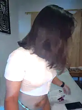 Snapshot of Juanelopez1 chatting on January 5, 2025, 3:43 am Juanelopez1 online show from January 5, 2025, 3:43 am